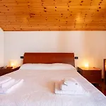 Apartament Gelsomino Stone House By Halldis Stazzona