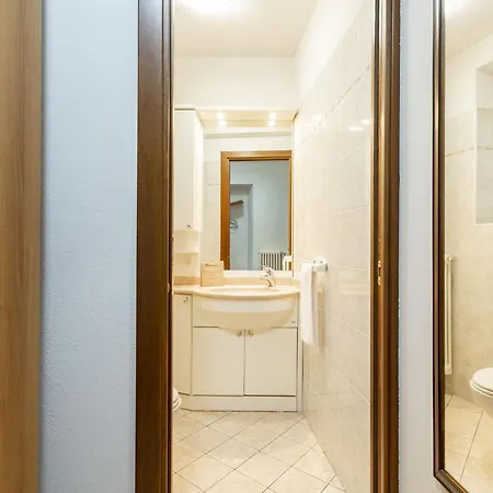 Gelsomino Stone House By Halldis Apartment